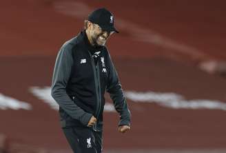 Juergen Klopp comemora vitória do Liverpool pelo Campeonato Inglês