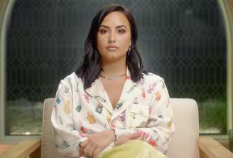 Demi Lovato revela que sofreu três derrames e ataque cardíaco durante overdose que quase a matou