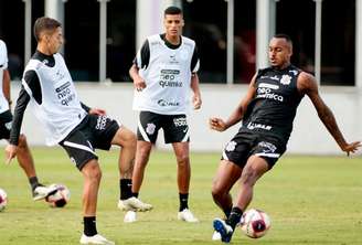 Corinthians treinou na tarde desta segunda-feira, no CT Joaquim Grava (Foto: Rodrigo Coca/Ag. Corinthians)