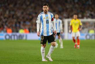 Lionel Messi com a camisa da seleção argentina