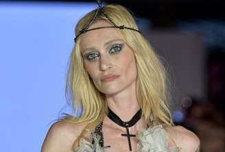 Das Haus por Rober Dognani e Felipe Fanaia