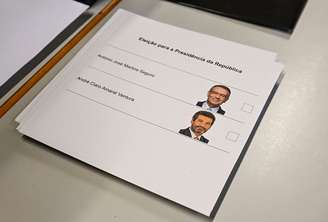 Candidato de esquerda António José Seguro e da extrema-direita André Ventura se enfrentam nas urnas em Portugal