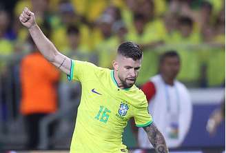 Caio Henrique jogando pelo Brasil nas Eliminatórias 2026 –