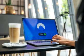 Qual é o grande problema das VPNs gratuitas e por que você deve ter cuidado