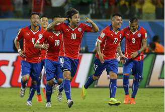 <p>Valdívia fez o segundo gol do Chile sobre a Austrália</p>