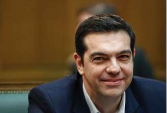 Premiê grego, Alexis Tsipras, participa de primeira reunião com novo gabinete no prédio do Parlamento em Atenas. 28/1/2015