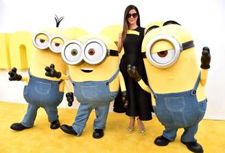 Sandra Bullock emprestou sua voz para a vilã do filme Minions e esteve presente no lançamento mundial do filme