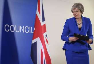 Theresa May em reunião do Conselho Europeu, em Bruxelas