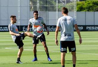 Jogadores do Corinthians em treino no CT (Foto: Gero Rodrigues/Ofotografico/Lancepress!)