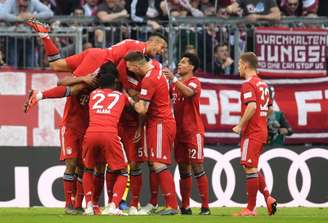 Bayern não teve dificuldades para vencer o Borussia por 5 a 0 (Foto: CHRISTOF STACHE/AFP)