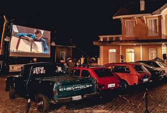Público poderá curtir sessão gratuita de cinema estilo drive-in no Memorial da América Latina, em São Paulo.