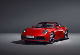 O Porsche 911 Targa chega à sua oitava geração com o charme de sempre.