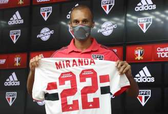 Miranda é um dos novos jogadores da equipe de Hernán Crespo (Foto: Divulgação/São Paulo)