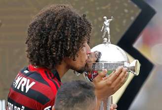 Willian Arão pode ganhar mais uma Libertadores pelo Flamengo (Foto: LUKA GONZALES / AFP)