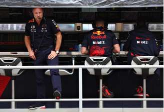 Chefe taurino afirmou que equipe “tentou de tudo” para resolver problema de motor no carro de Verstappen 