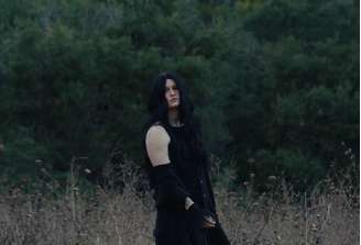 Spiritbox explora lado mais melódico do Metal em seu novo single “Mourning”; veja o clipe