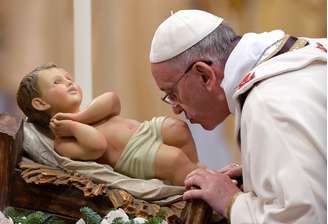 Papa Francisco celebra Missa do Galo na Basílica de São Pedro, no Vaticano