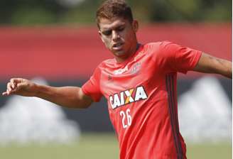 Cuéllar foi convocado para defender a Colômbia contra o Brasil (Gilvan de Souza / Flamengo)