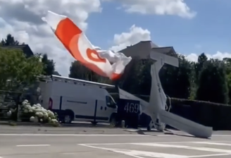 Piloto sai ileso após pousar avião com ajuda de paraquedas