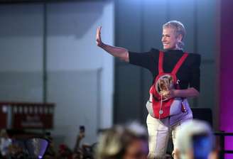 Xuxa Meneghel na Arena Cultural da Bienal Internacional do Livro de São Paulo em foto de 10 de julho de 2022.