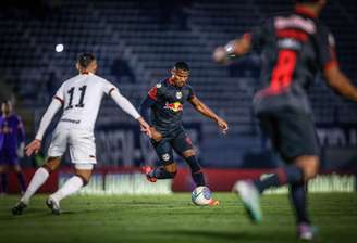 Nathan Mendes, jogador do Red Bull Bragantino. 