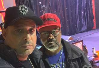 Patê e Guxa, trutas desde a infância, formam o Protesto V. Apesar das separações forçadas, os caminhos se cruzam sempre.