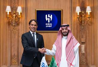 Simone Inzaghi assina com o Al Hilal