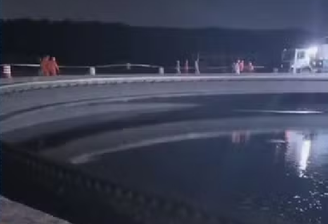 Poço de tratamento de esgoto em Vigário Geral, na Zona Norte do Rio