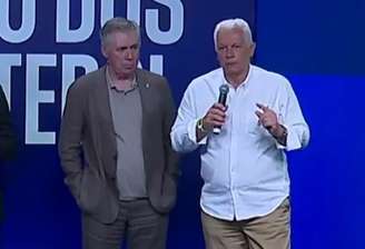Emerson Leão ao lado de Carlo Ancelotti em evento da CBF