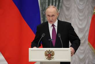 Presidente da Rússia, Vladimir Putin, no Kremlin, em Moscou
4 de novembro de 2025 
Maxim Shipenkov/Pool via REUTERS