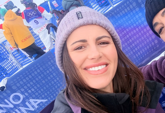 A repórter australiana Danika Mason viralizou ao apresentar embriaguez nos Jogos de Inverno