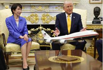 Donald Trump e a primeira-ministra do Japão, Sanae Takaichi