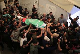 Corpo de Ezedin Al Hadad, líder do braço armado do Hamas, é velado em Gaza