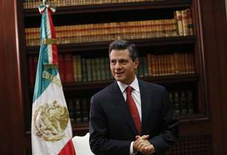 <p>Presidente do México, Enrique Peña Nieto, está pressionado pelo desaparecimento de 43 estudantes</p>