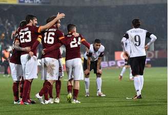 Vice-líder Roma triunfou por 1 a 0 sobre o Cesena