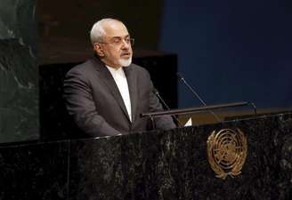 O chanceler iraniano, Mohammad Javad Zarif, discursa na ONU durante a abertura do encontro de revisão do Tratado de Não Proliferação de Armas Nucleares (TNP), em Nova York, nesta segunda-feira. 27/04/2015