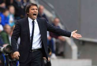 Conte é um dos responsáveis pela ótima temporada do Chelsea (Foto: Lindsay Parnaby / AFP)