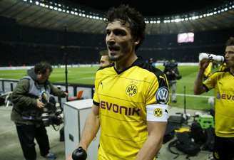 Hummels com a camisa do Borussia Dortmund (Foto: Odd Andersen / AFP)
