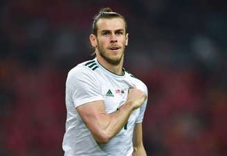 Bale em campo por País de Gales (Foto: AFP)