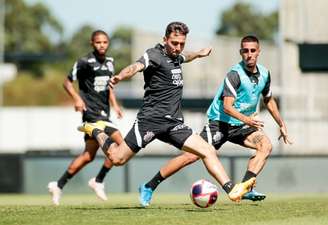 Corinthians treinou finalizações enquanto aguarda retorno do Paulistão (Foto: Rodrigo Coca/Ag. Corinthians)