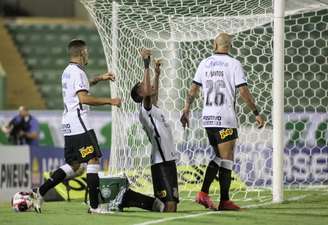 Cauê foi o autor do gol da vitória do Corinthians sobre o Guarani (Foto: Rodrigo Coca/Ag. Corinthians)
