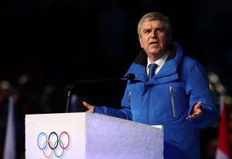 Presidente do Comitê Olímpico Internacional, Thomas Bach, discursa na cerimônia de encerramento da Olimpíada de Inverno Pequim