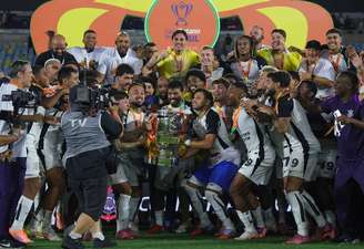 Time ideal da Copa do Brasil é dominado pelo campeão Corinthians.