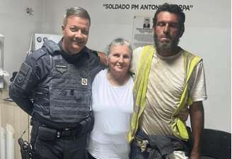 Professor universitário desaparecido havia cinco anos reencontra a mãe, de 70 anos, em posto da PM Rodoviária, em Araraquara (SP)