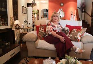 Viúva há cerca de quatro anos, a psicóloga aposentada Bernadete Kanzato mora sozinha.