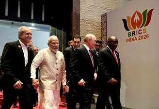 Presidente do Irã Masoud Pezeshkian, primeiro-ministro da Índia, Narendra Modi, presidente da Rússia, Vladimir Putin, e presidente da África do Sul, Cyril Ramaphosa, em Nova Délhi
11 de setembro de 2026 Departamento de Informação à Imprensa da Índia/Divulgação via REUTERS