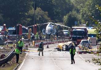 O avião de combate caiu perto de uma estrada movimentada no condado de West Sussex, no sul da Inglaterra