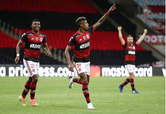 Flamengo vai encarar o Racing nas oitavas de final da Libertadores, com transmissão do SBT