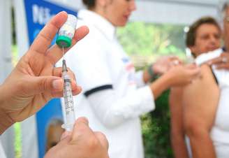Campanha de vacinação contra a gripe deve abarcar 79 milhões de pessoas em 2021. 