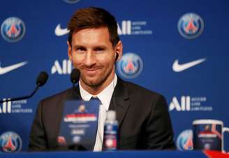 Messi em entrevista pelo Paris St Germain, em Paris
11/7/2021 REUTERS/Sarah Meyssonnier